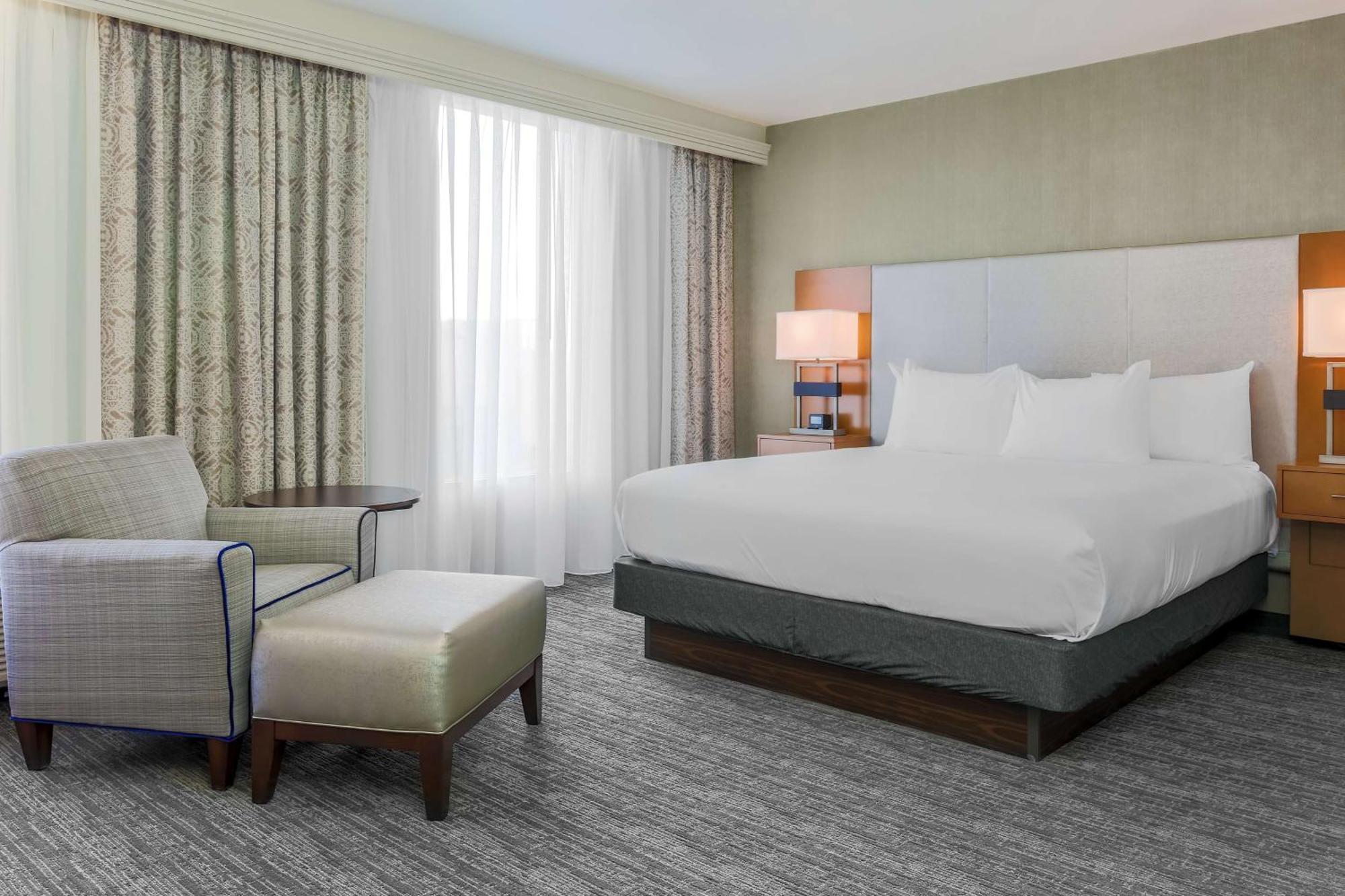 Doubletree By Hilton Atlanta Airport Hotel College Park Bagian luar foto