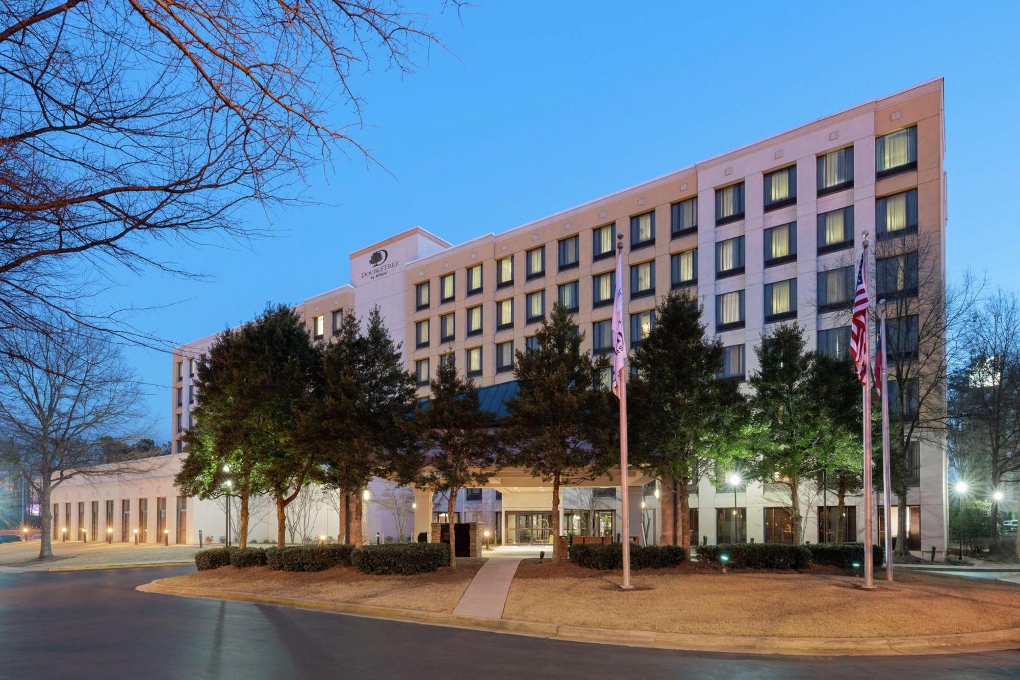 Doubletree By Hilton Atlanta Airport Hotel College Park Bagian luar foto