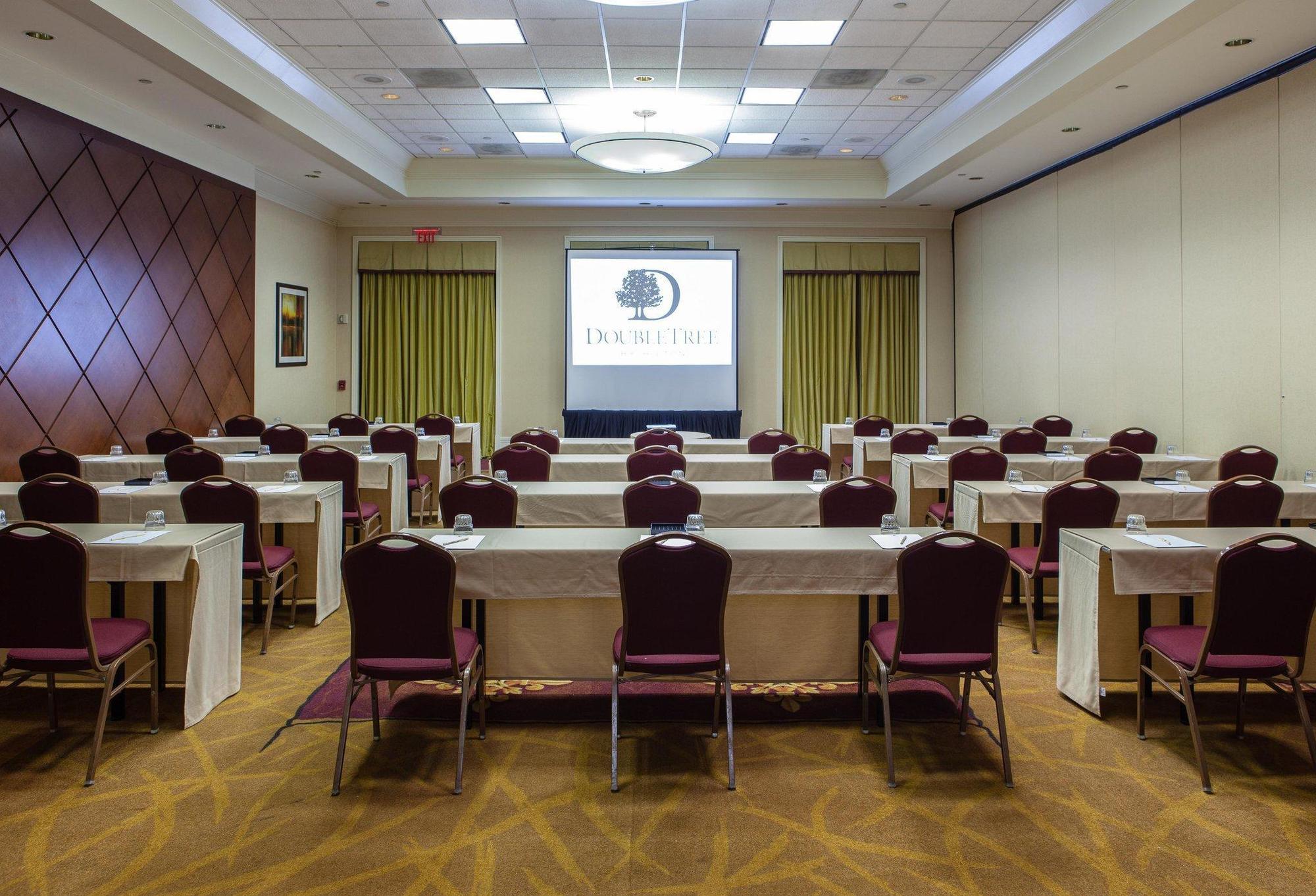 Doubletree By Hilton Atlanta Airport Hotel College Park Bagian luar foto