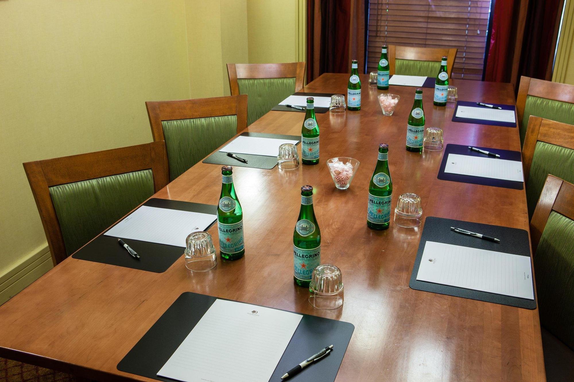 Doubletree By Hilton Atlanta Airport Hotel College Park Bagian luar foto