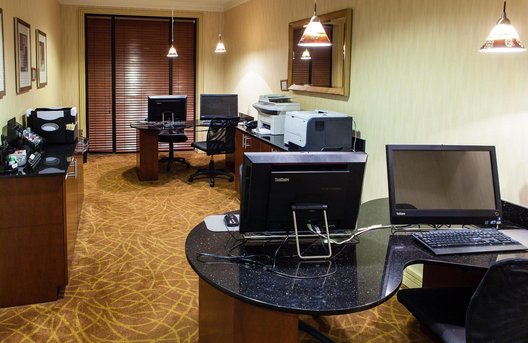 Doubletree By Hilton Atlanta Airport Hotel College Park Bagian luar foto