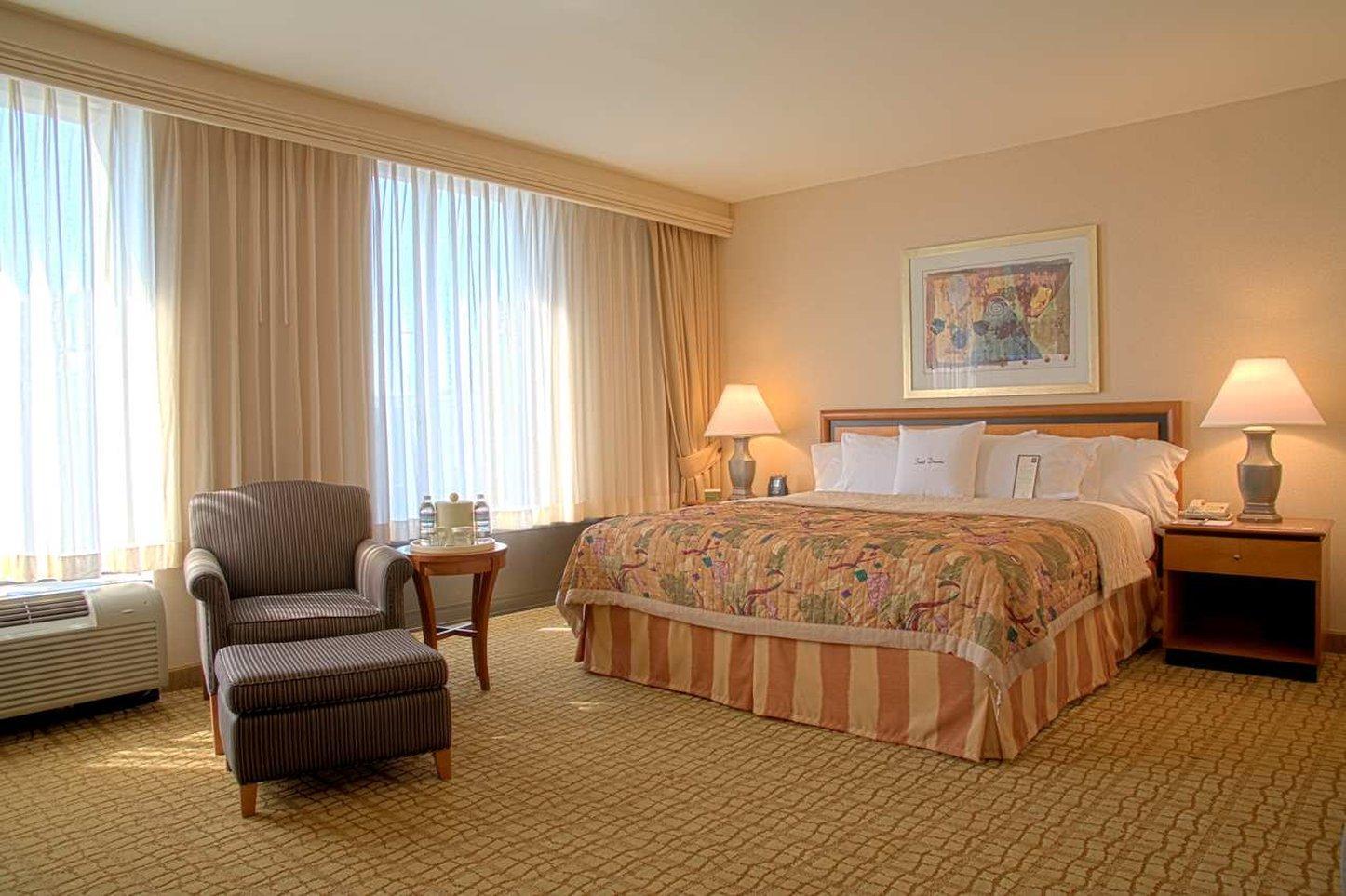 Doubletree By Hilton Atlanta Airport Hotel Bagian luar foto